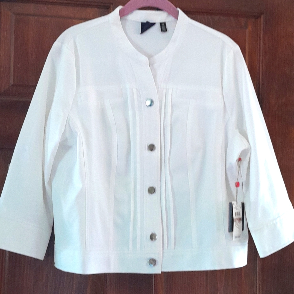 Raffaell white jacket
